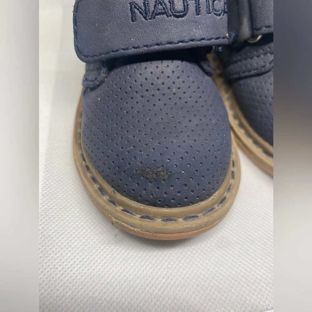 Nautica toddler boots dark navy blue size 6 Preowned in great condition
